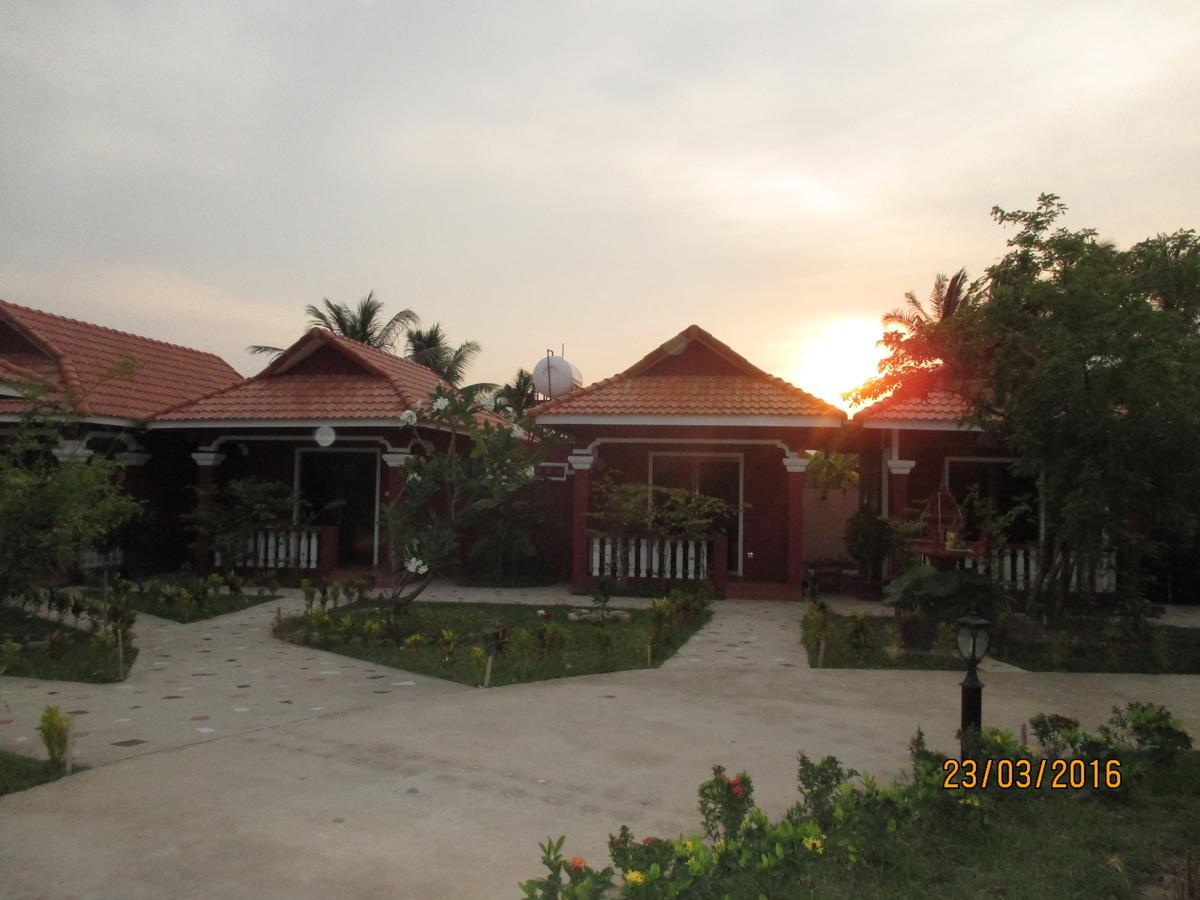 Phoumrumduol Bungalow Кампот Екстериор снимка